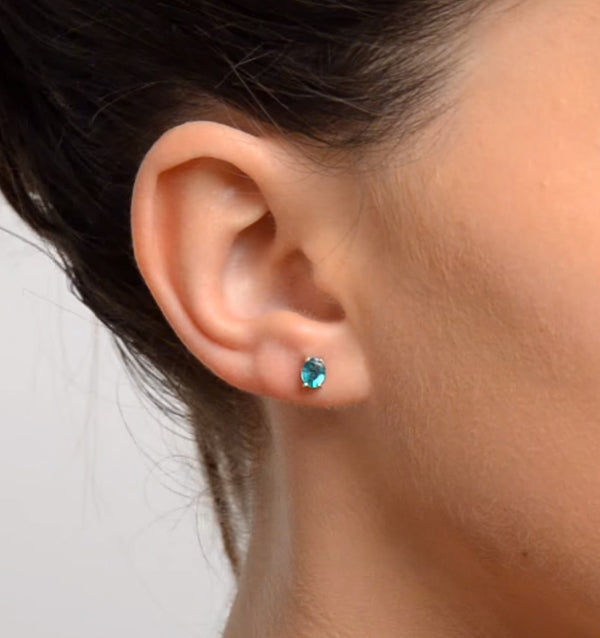 Emerald 5 x 4mm 0.70ct 9K White Gold Earrings